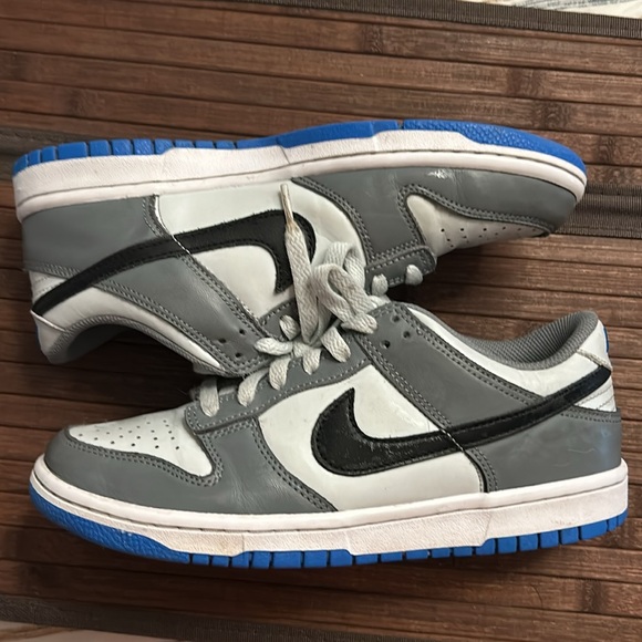 Nike Dunk - Picture 2 of 4